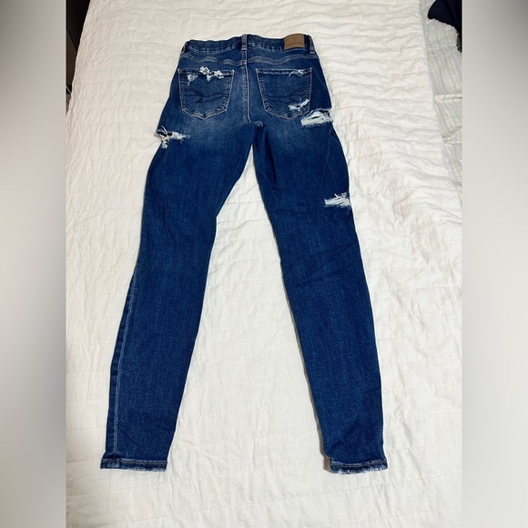 American Eagle Outfitters Curvy High Rise Blue Distressed Jeans - Picture 2 of 5